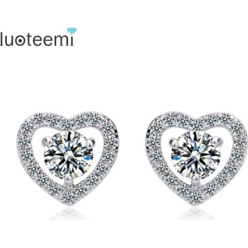 LUOTEEMI Elegant Romantic Shape Small Size Wedding Stud Heart Earrings Hug 5mm 0.5ct CZ Stud Earrings Factory Wholesale Gift