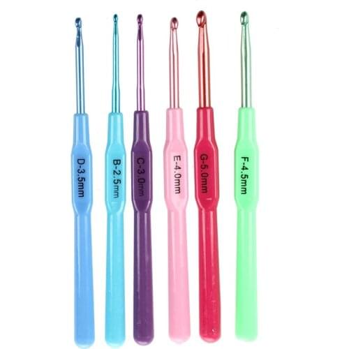 Plastic Handle Crochet Hooks Knit Needles Weave Craft - random color