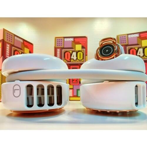 NEW Pocket Fan Rechargeable Cooler Mini Neck Fan 360 Degree Rotating 4 Speeds Fan with Storage Bag Q40