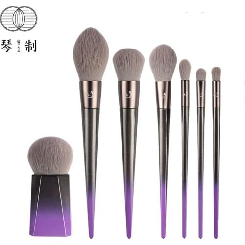 QINZHI Professional Handmade Make Up Brush Set Face Powder Eye Shadow Brush Soft Synthetic Fiber Makeup Brushes Kit