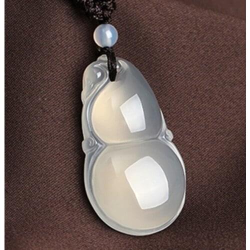 100% Natural Jade Agate Gourd Jade Pendant Necklace Chalcedony Carved Charm Jewellery Fashion Amulet for Men Women Lucky Gifts