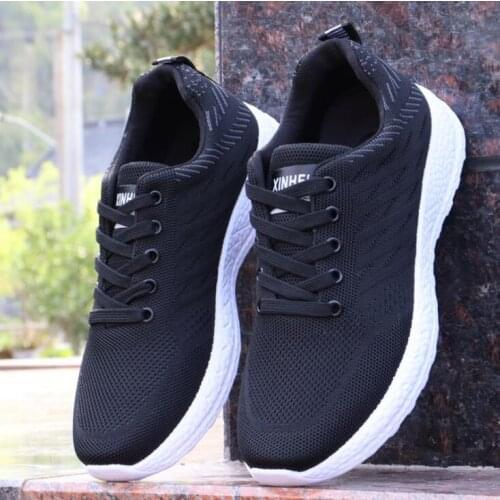 Running Shoes Men Breathable Casual Shoes Outdoor Light Weight Sports Shoes Casual Walking Platform Ladies Sneakers Black