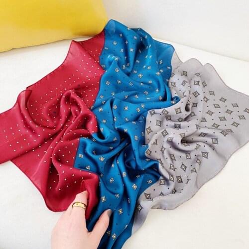 Fashion Print Scarf Women New 2021 Hijab Square Silk Scarves Brand Design Neckerchief Soft Bandana Female Neck Scarves Shawl