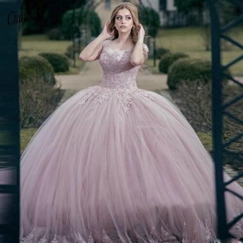 Classic Pink Ball Gown Quinceanera Dresses Square Neck Short Sleeve Appliques Beaded Sweet 15 Dress Plus Size Princess Prom Gown