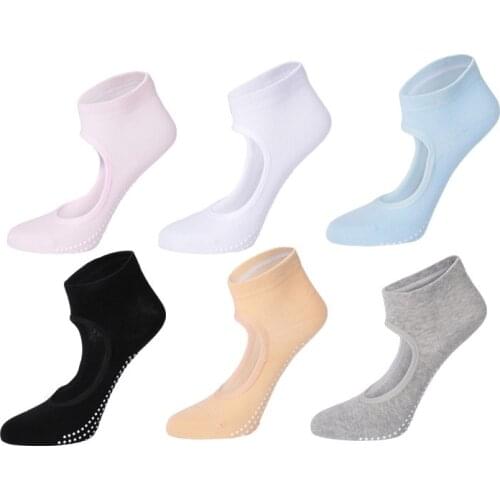 Non Slip Socks for Yoga Pilates Barre Fitness Hospital Socks for Women Cotton Breathable Sports Dancing Socks Adult Sock