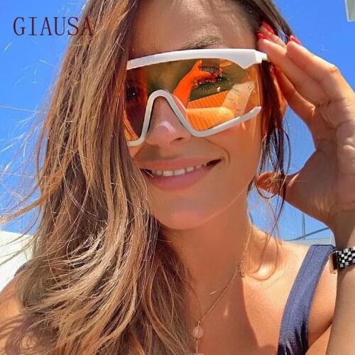 GIAUSA European and American fashion mens and womens conjoined Sunglasses personality large frame sunglasses glasses