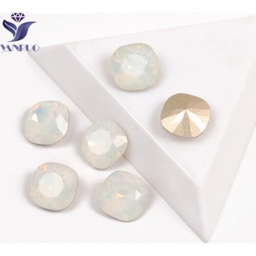 YANRUO 4470 Cushion Cut White Opal Bright Diamond Sewn Glass Crystal With Sewing Claws Rhinestones On Clothes