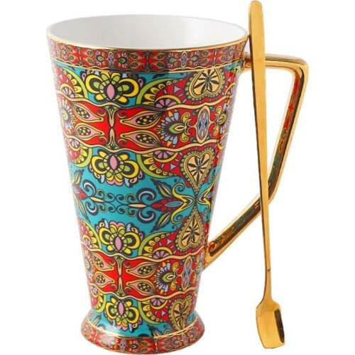 European Bone China Mug 460 ML Large Capacity Retro Water Cup Ladies Coffee Cup With Spoon Light Luxury Office Teacup