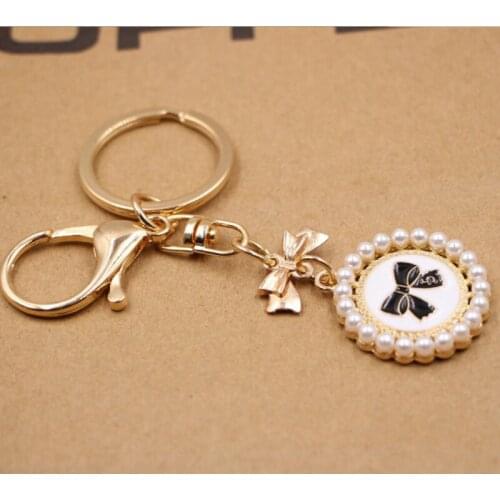 New Fashion Imitation Pearl Chain Bowknot Keychain Women Jewelry Gifts Car Key Chain Ring Auto Styling