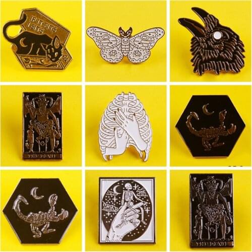 Halloween Party Devil scorpion skeleton skull rib cage hands Halloween Skeleton brooch Badges Lapel pin Gifts for Halloweens