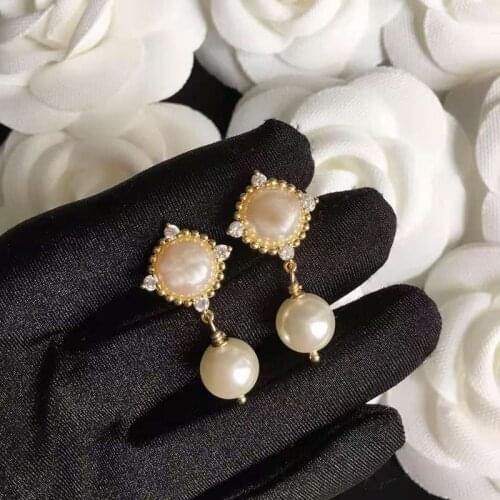 Hot Brand Yellow Gold Color Fashion Jewelery Woman Pearls Earrings Party High Quality Chain Pearls Studing Jewelry
