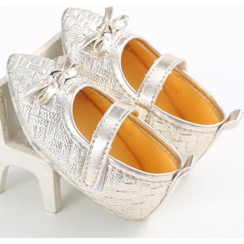 0-1 years old female baby fashion pointed princess shoes spring and autumn soft bottom baby toddler shoes