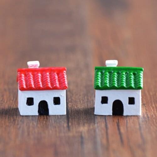 ZOCDOU 1 Piece Small Old Chimney House Classic Building Model Statue Little Figurine Crafts Ornament Miniatures DIY Home Decor