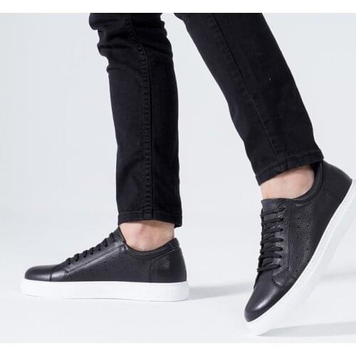 Callizio Mens Genuine Leather Sneakers Vulcanize Casual Breathable Designer Luxury Running Custom Original Handmade White Black Shoes for Men 2021 Male Footwear Chunky Fashion 35-48 EU Large Small Size Free Shipping