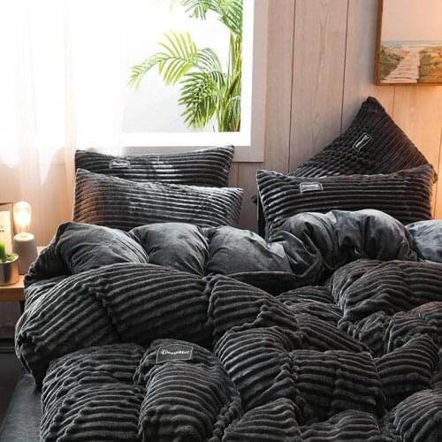 35 Duvet Cover for Qeen King Size Bed Winter Warm Quilt Covers Bedding Black Comforter Case Velvet Bed Cover Blanket