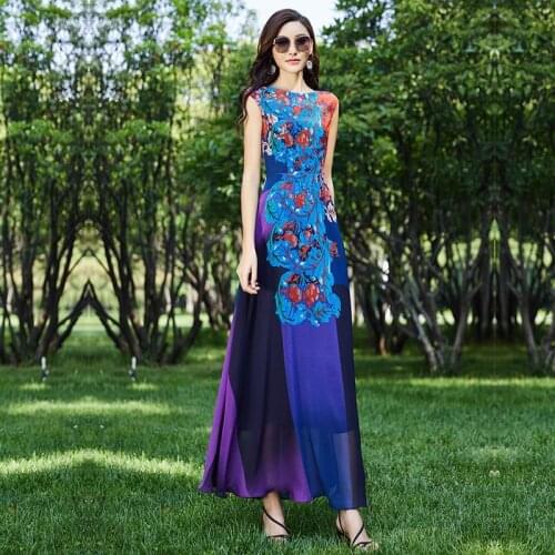 Summer new fashion dress womens 2021 new chiffon printed waist slim stitching big pendulum retro dress
