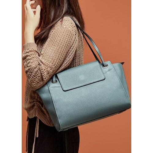 New Fashion Bat-shaped Genuine Leather Women bag Handbag Brand Soft Cow Leather Tote Female Shoulder bags 2020 Bolsa