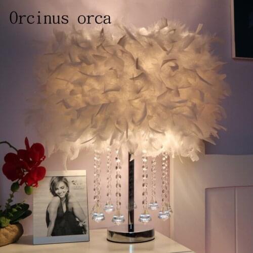 Crystal feather desk lamp bedroom bedside lamp decoration wedding warm small table lamp Postage free
