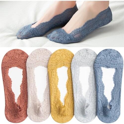 DOIAESKV 5 Pair/lot Short Soft Elastic Lace Socks Women Summer Hollow Out Boat Socks Slippers Female Soft Low Invisible Socks