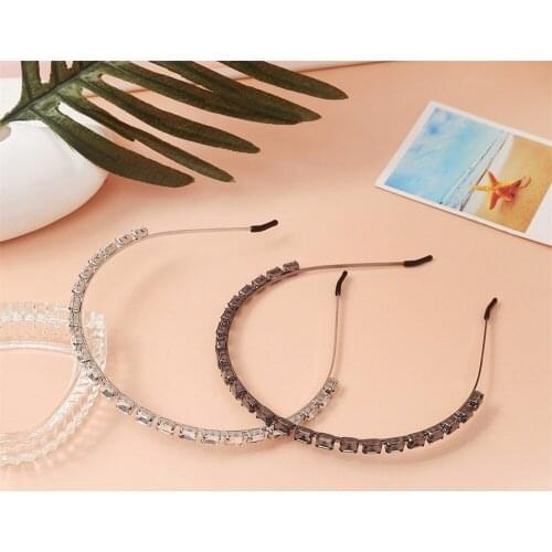 CORUIXI Prong Set Rhinestone Headband, Woman Crystal Headwear, Fashion Crown Jewelry, Shaped off-White Accessories HCR244