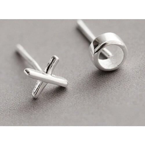100% 925 Sterling Silver Women Jewelry Fashion Cute Tiny Asymmetric X O Stud Earrings For Daughter Girls