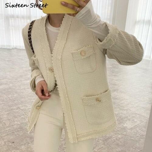Elegant Tweed Jacket Woman Golden Button Fall 2021 V-neck Vintage Beige Cropped Coat Runway Design Business Pocket Jacket Winter