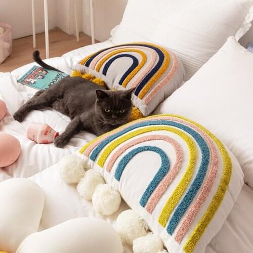 INS Car Cushion Creative Trending Little Daisy Petal Cushion Bay Window Sofa Cushion Girl Heart Cartoon Pillow