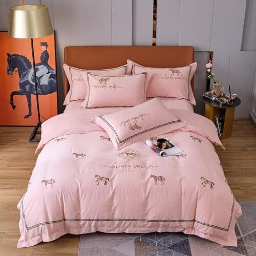 Luxury Pink horse embroidery Cotton Bedding Set Cotton Duvet Cover Bed Linen Fitted Sheet Pillowcases Home textiles