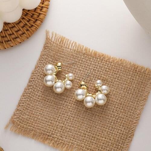 Elegant Oversize Simulated Pearl Hoop Earrings for Women Office Lady Gold Color Alloy Pearl Open Earrings Korean Wedding Jewelry