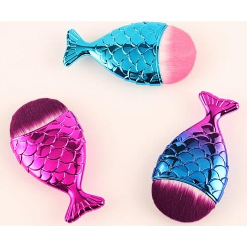 Mermaid Makeup Brush Fish Tail Powder Foundation Cosmetic Tool Professional Face Brush 6 Colors Brush Flat Cream Make-up Brushes