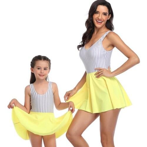 2020 New Summer Mother Daughter Dress Swimsuit Family Matching Mommy And Me Swimwear Family Look Mom And Daughter Bathing Suit