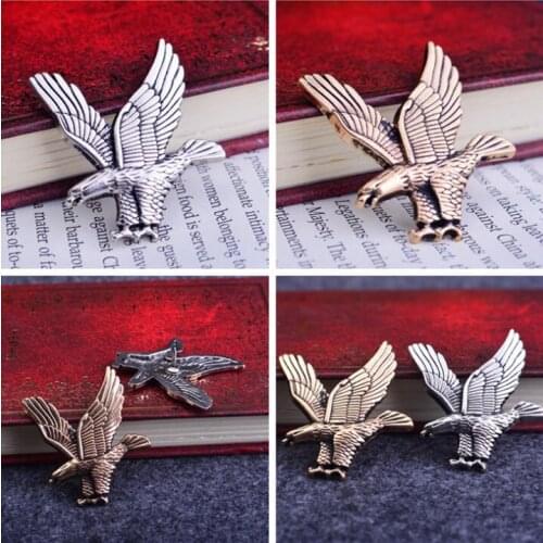 30Pcs/lot 2.8*3.5cm Retro domineering metal eagle brooch mens shirt collar button corsage collar flower badge accessories A020