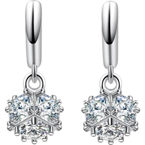 Korean version of the new temperament fashion wild zircon long paragraph female models silver plated ear rings YE035