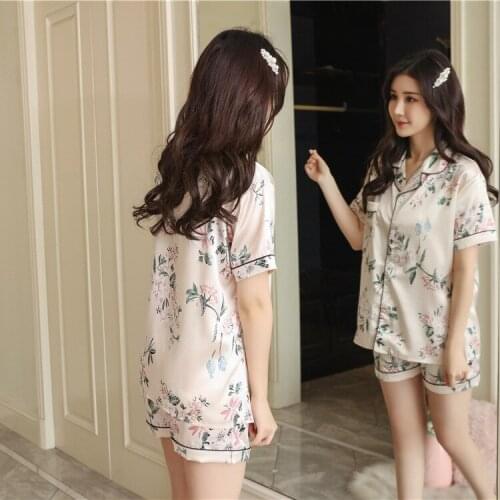 Floral print simulation silk pajamas womens summer short-sleeved cardigan lapel lapel two-piece home wear set