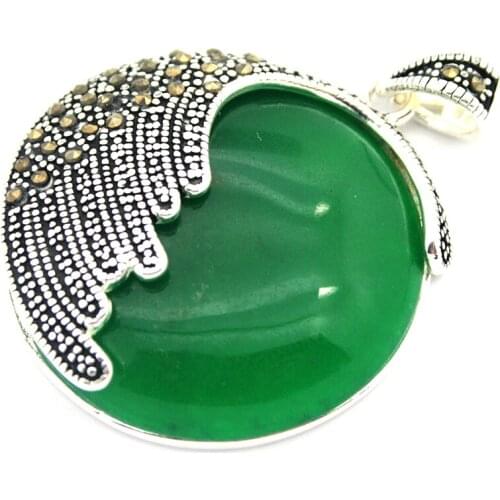 925 Sterling Silver Natural Green jade Marcasite Round Round Pendant 35 MM