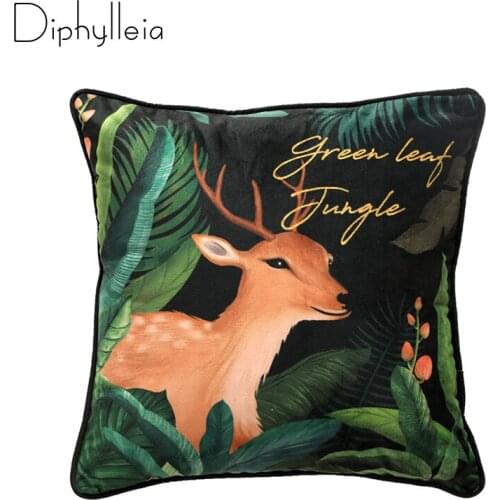 Diphylleia Deer Cushion Cover Jungle Animals Plants Printed Soft Velvet Home Decorative Pillow Case 18x18 Inch Drop Shipping