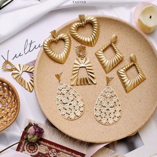 2020 New Hollow Geometric Flower Heart Matte Gold Earrings For Women Fashion Vintage Ladies Large Statement Earring Jewelry