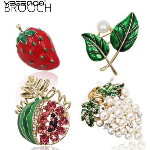 Strawberry Wateremelon Brooches Cute Fruit Pearl Rhinestone Enamel Pin Grape Women Men Weddings Office Causal Pins Gifts