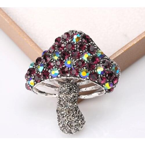 Pretty Red Mushroom Brooches Full Rhinestones Women Girls Brooch Pins Fashion Jewelry Wedding Accessories Decoration