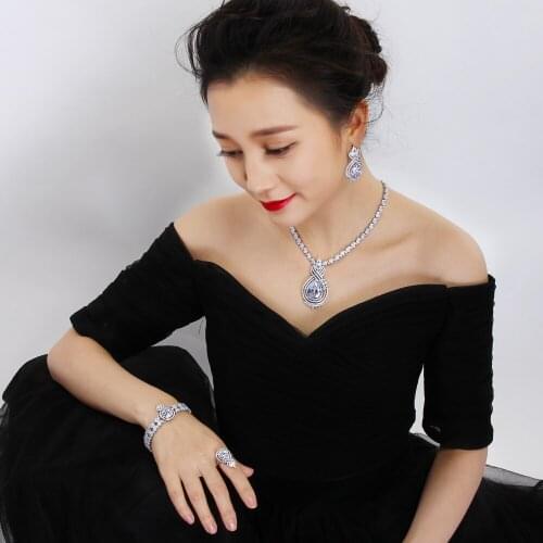 Luxury 4pcs jewelry sets supplier White and Gold plate Necklace+Bracelet+earrings+Free gift ring Large jewellery set for party