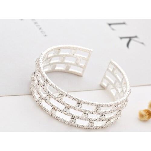 YFJEWE Open Bracelet Women Fashion Party Jewelry Gift Women Classic Round Crystal Gem Multilayer B241