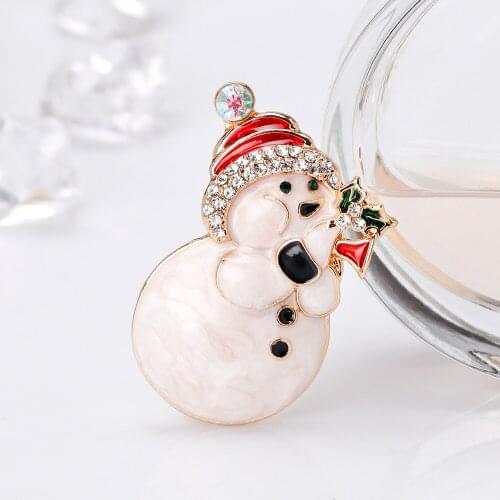 Charming Red Enamel Cap Snowman Brooch Cuter Snow Baby Wind A Trumpet Pins for Women Children Crystal Brooches Jewelry Gifts