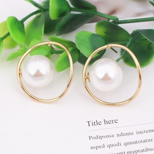 Korean Big Imitation Pearl Stud Earrings Female Simple Personality Irregular Geometric Metal Gold Color Circle Earrings Jewelry