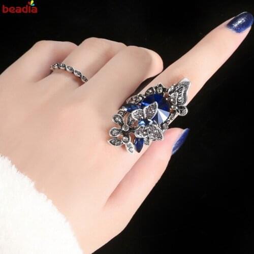 Beadia Antique Rings