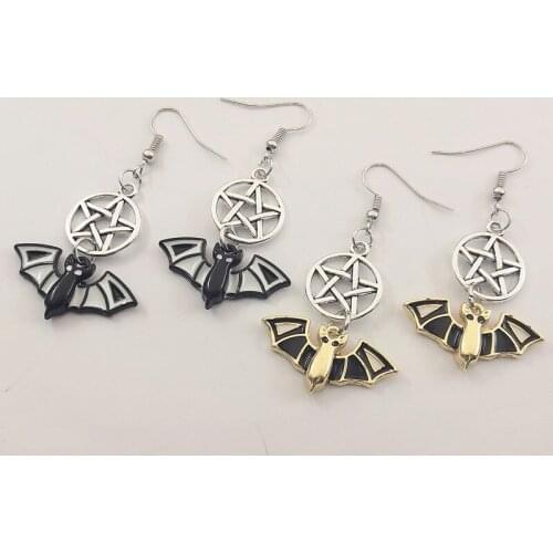 Gothic Pentagram Vampire Bat Earring Neo Victorian Amulet Witchcraft Occult Wiccan Stud Fashion Ear Pendant Gift