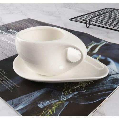 European Ceramic Crooked-style Coffee Cup with Saucer Set Creative Afternoon Tea Cup White Porcelain Milk Water Mug Drinkware