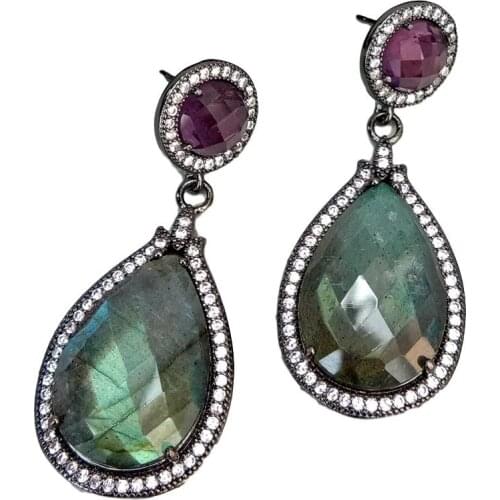 Y.YING Stud Earrings