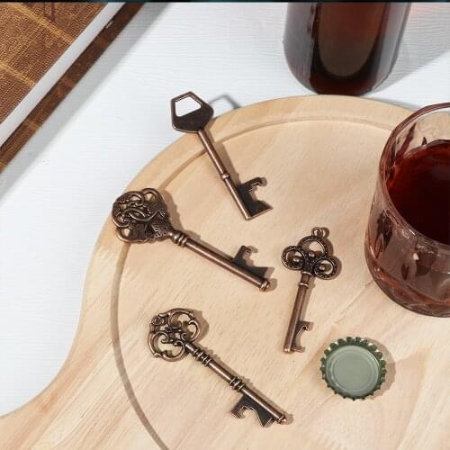 New Vintage Bottle Opener Key Kitchen Tool Accessories Wedding Pendant Beer Opener Wedding Party Favor Keychain Souvenir