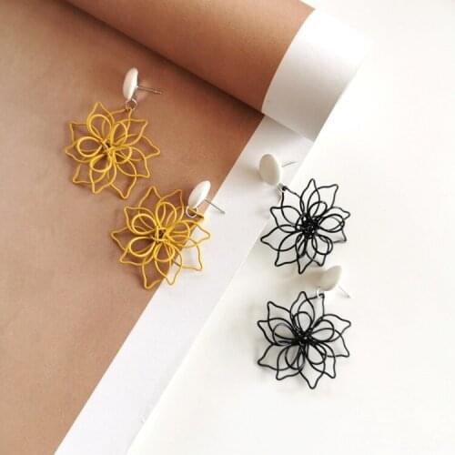 Korea new style Alloy flower shape earring Creative ear Jewelry temperament personality girl contracted earring