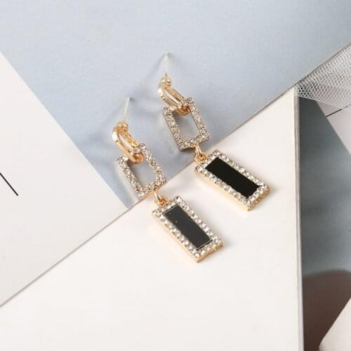 Korean Nightclub Exaggerated Temperament Ladies Long Earrings Fashion Personality Crystal Square Ladies Earrings Gift Wholesale